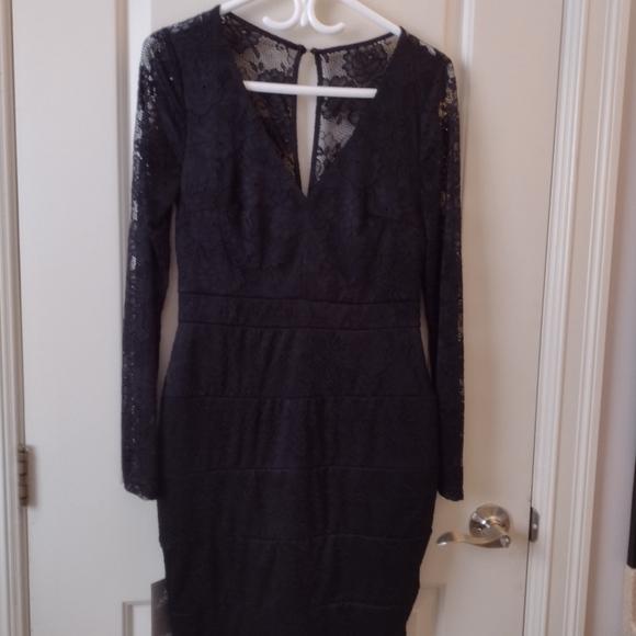 Cocktail dresses - Picture 4 of 7